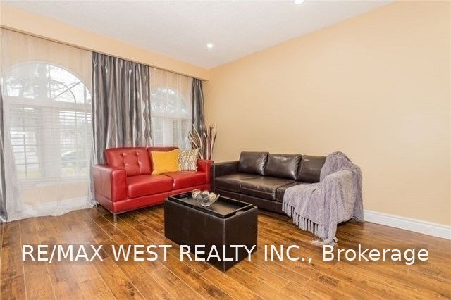 82 Marchbank Crescent Upper, Brampton, ON L6S 3B1 photo 4