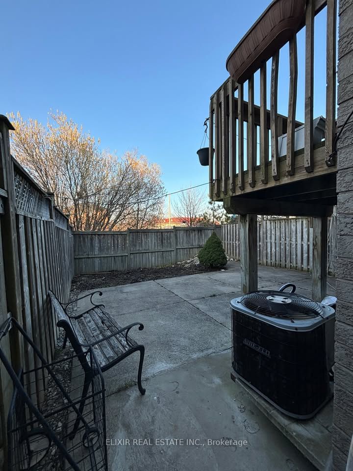 4 Lonestar Crescent Basement, Brampton, ON L7A 2H9 photo 3