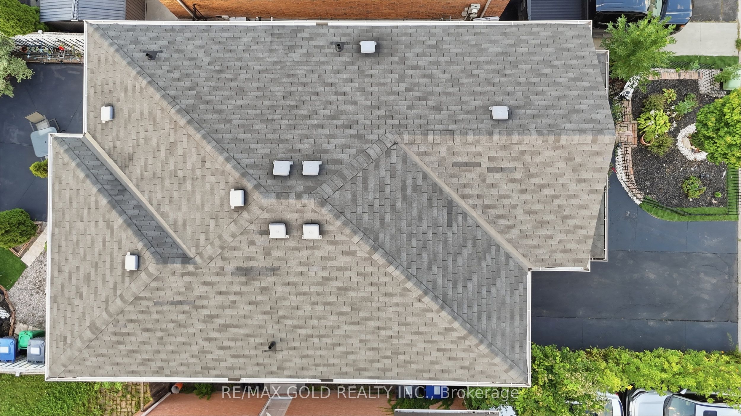 30 Schooner Drive, Brampton, ON L7A 3H3 photo 4