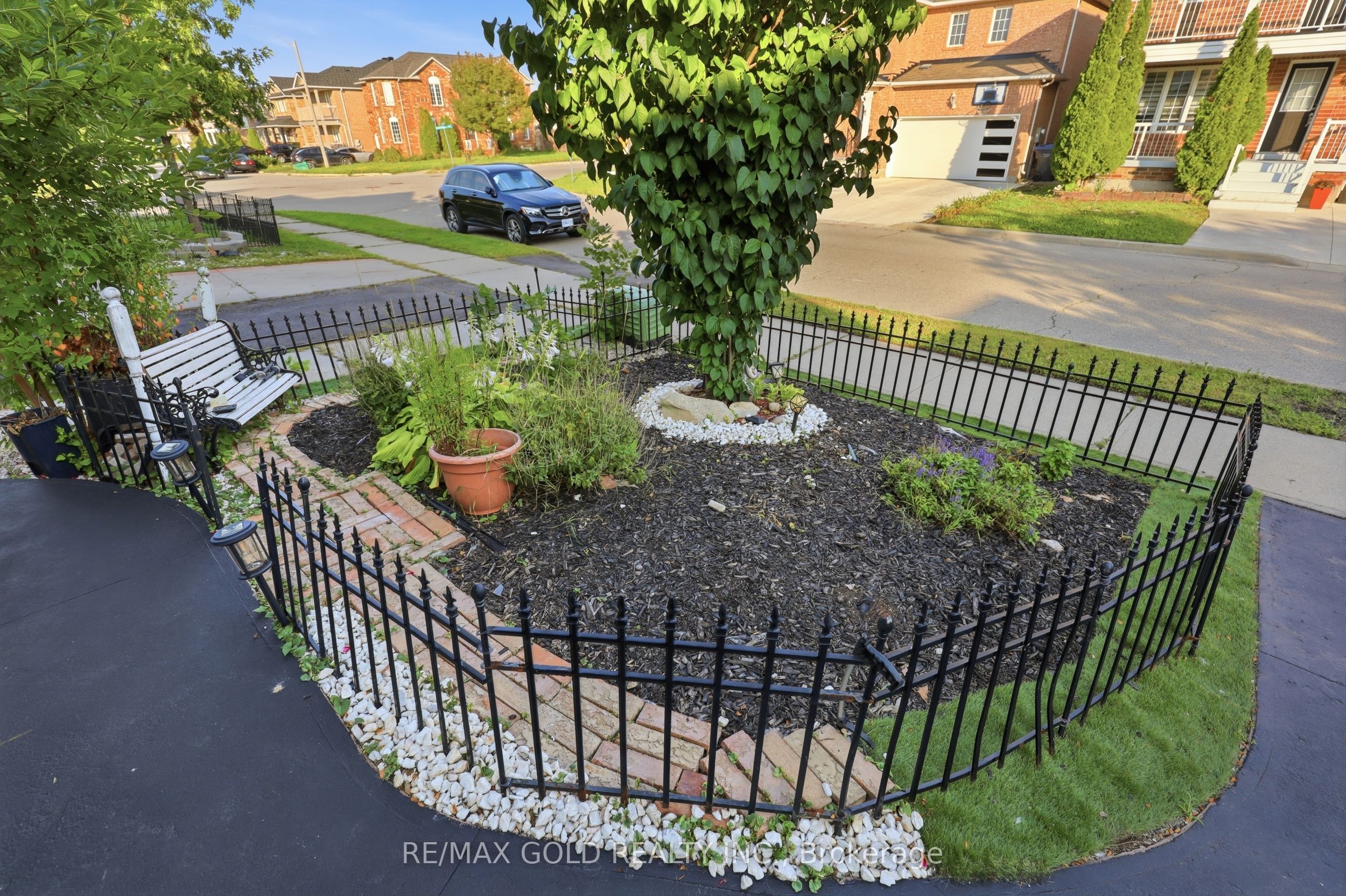 30 Schooner Drive, Brampton, ON L7A 3H3 photo 5
