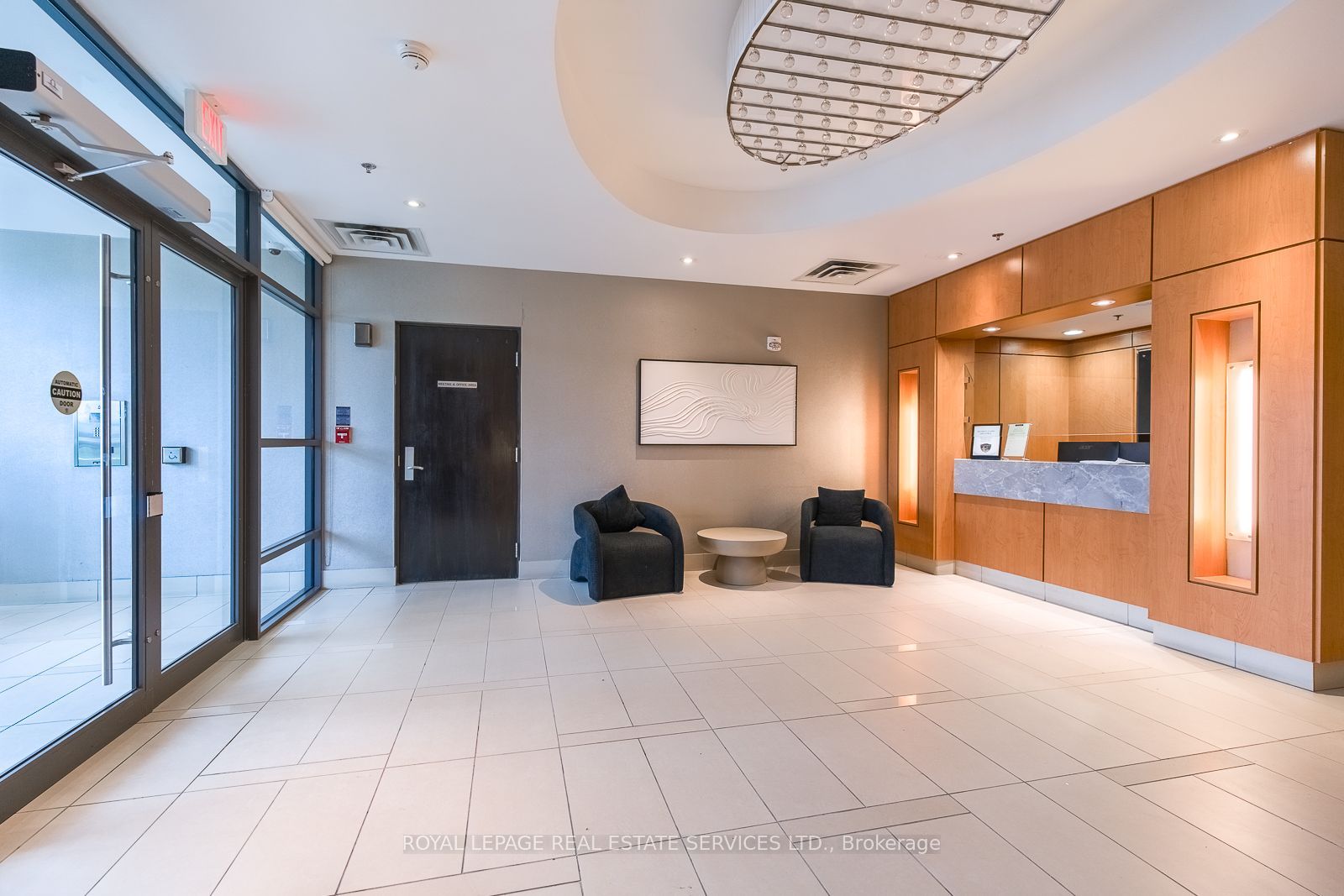 840 Queens Plate Drive 1605, Toronto, ON M9W 0E7 photo 2