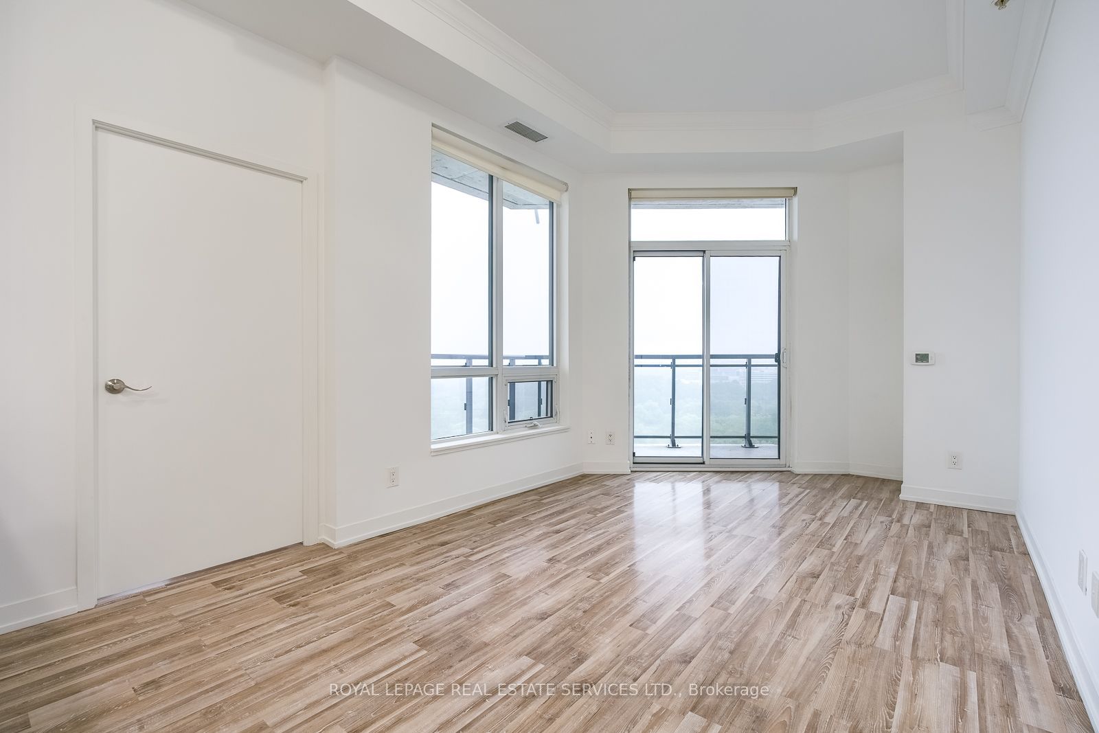 840 Queens Plate Drive 1605, Toronto, ON M9W 0E7 photo 5