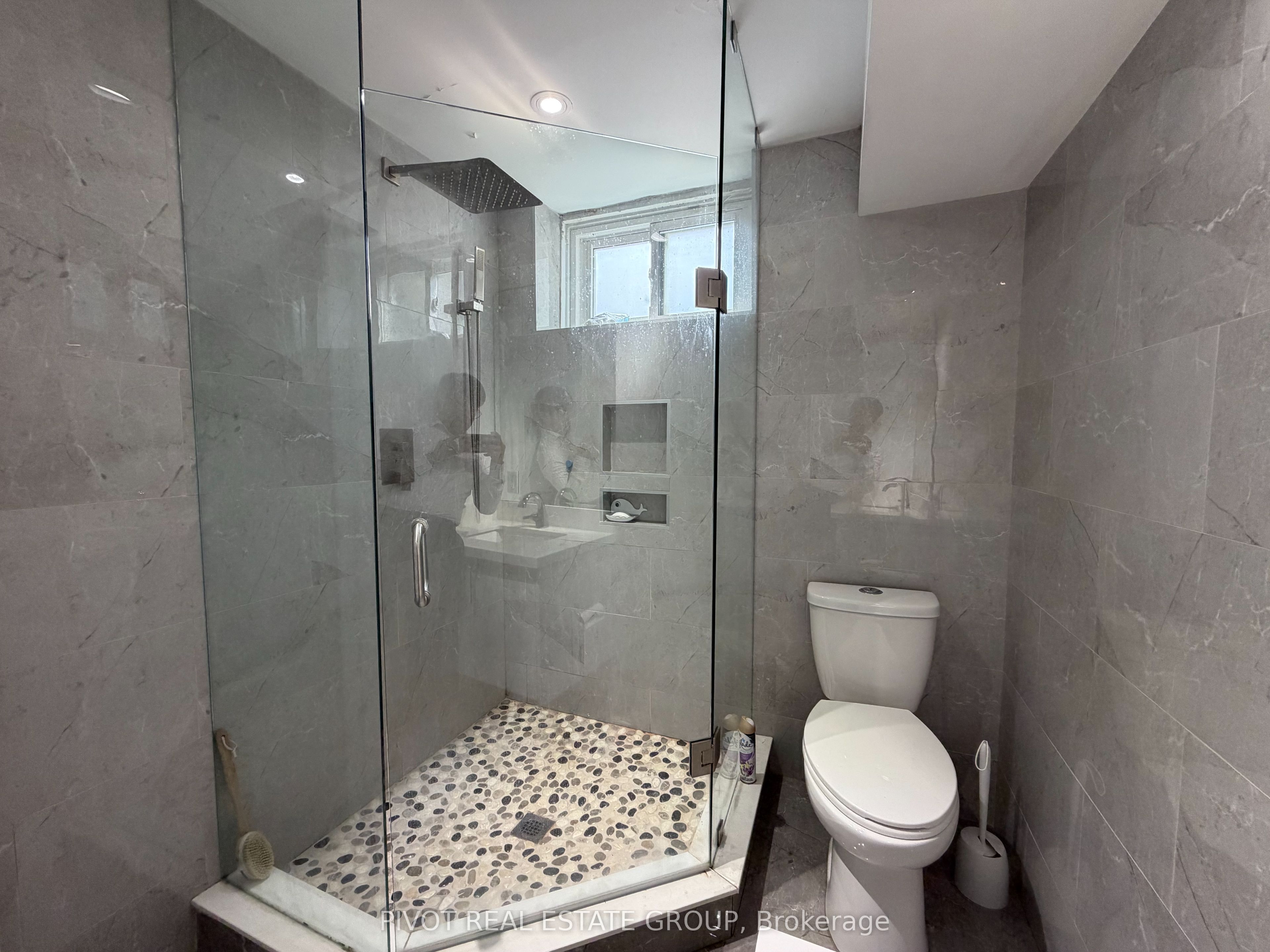 1303 Freeport Drive, Mississauga, ON L5C 1S5 photo 5