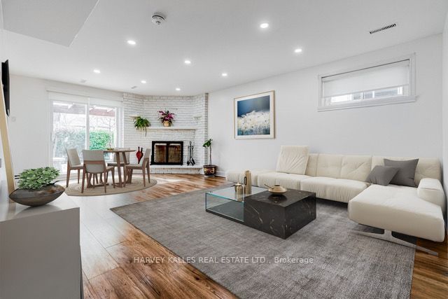 46 Locustwood Court Main, Brampton, ON L6V 3C1 photo 2