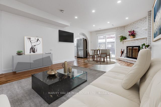 46 Locustwood Court Main, Brampton, ON L6V 3C1 photo 4