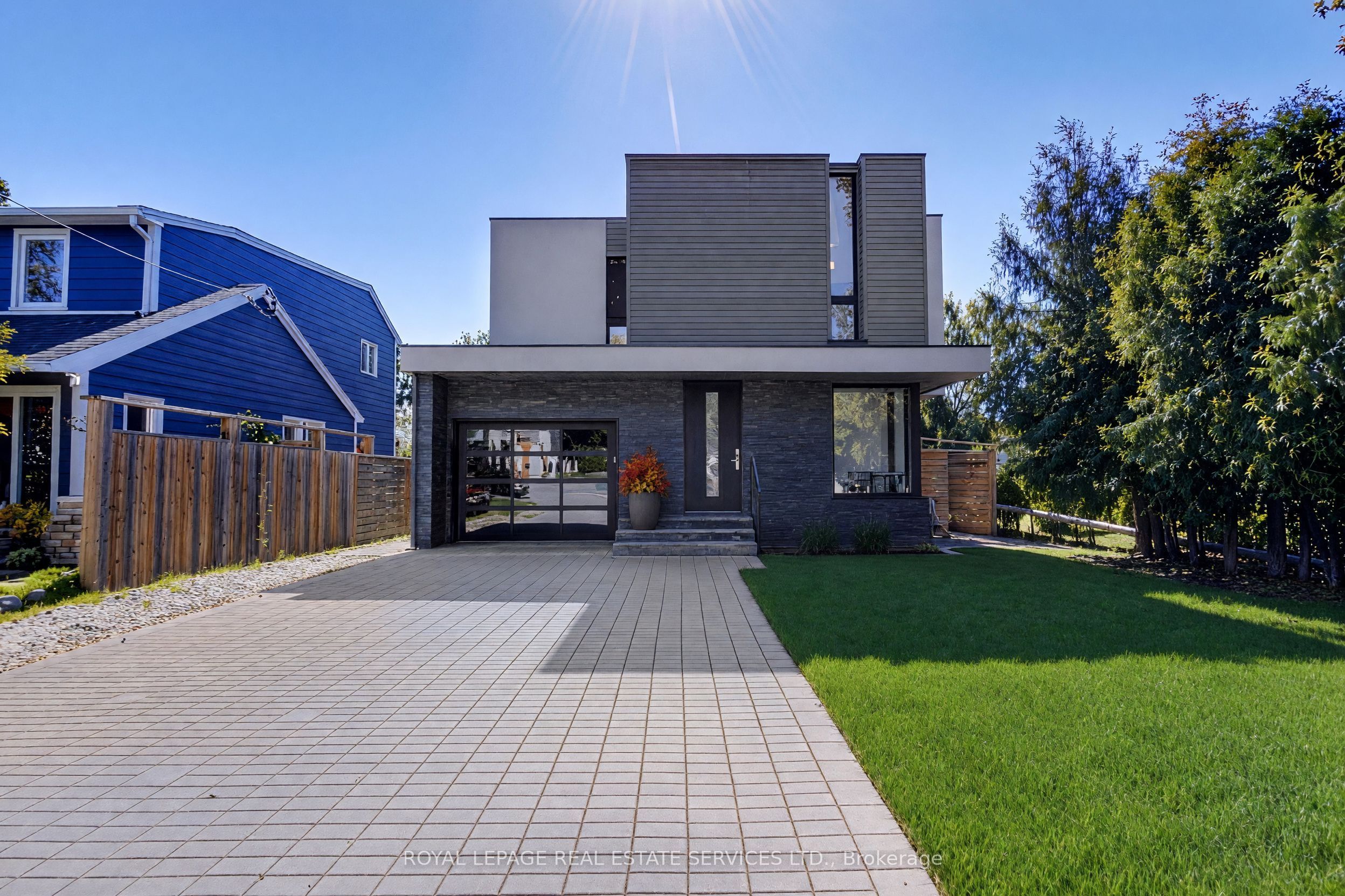 38 Stewart Street, Oakville, ON L6K 1X5