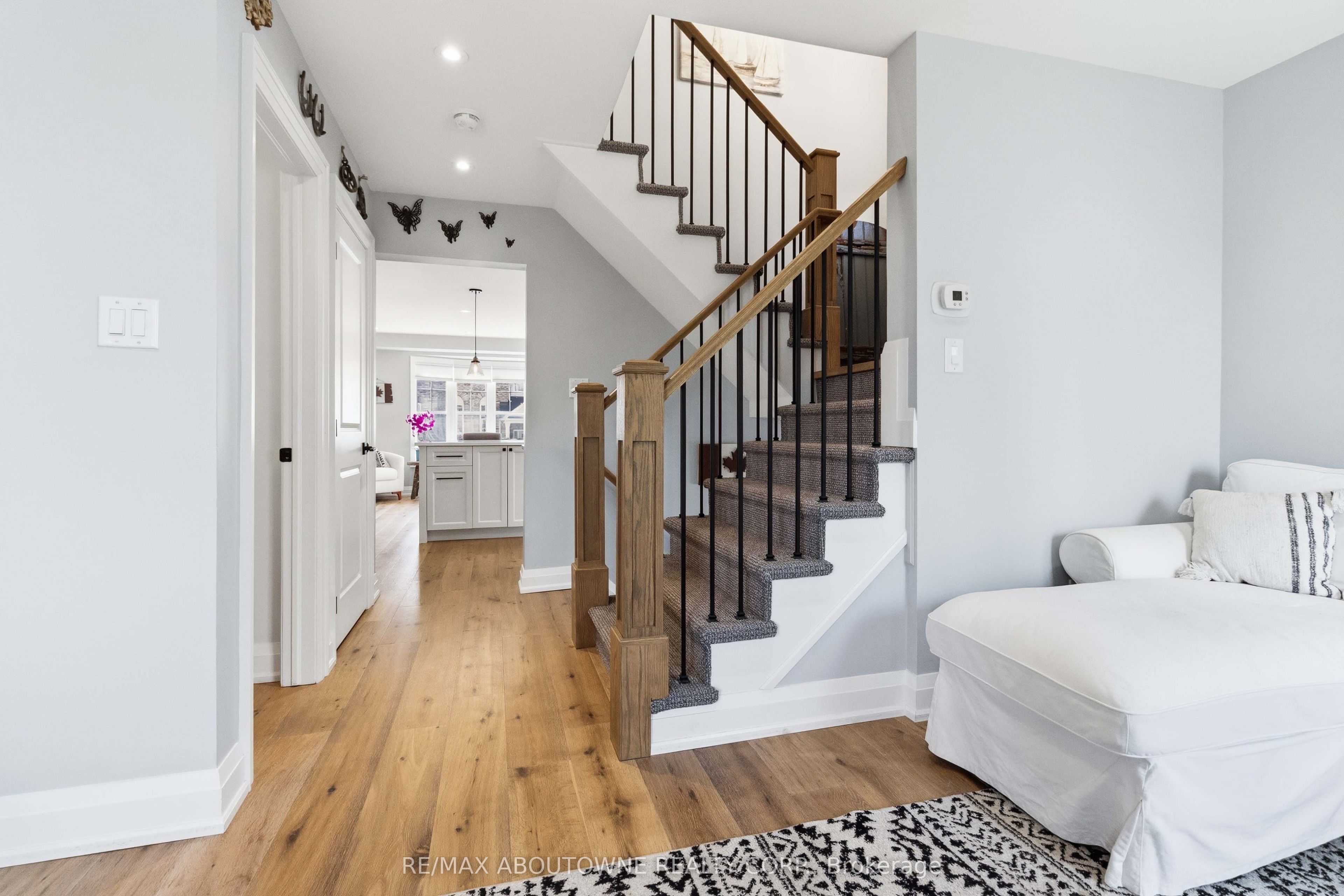 2228 Jillian Lane, Oakville, ON L6M 0G7 photo 4
