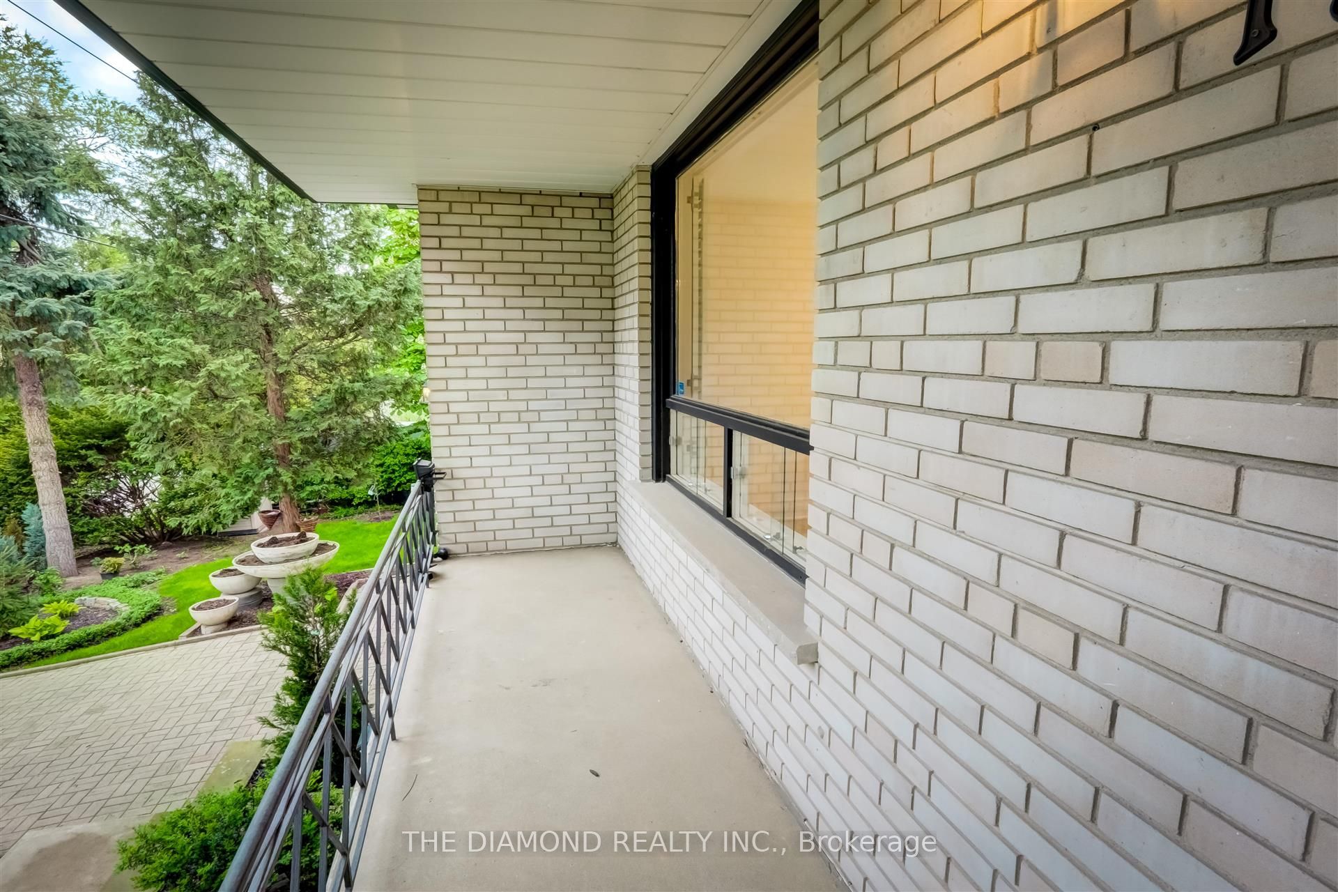 15 Government Road, Toronto, ON M8X 1V7 photo 5