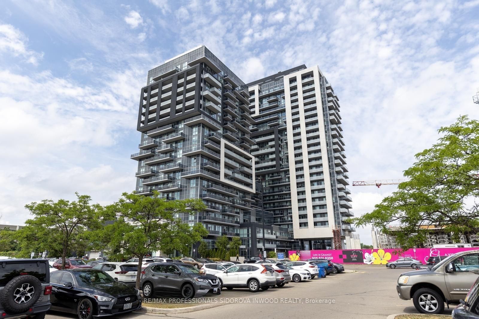 2087 Fairview Street 1203, Burlington, ON L7R 0E5