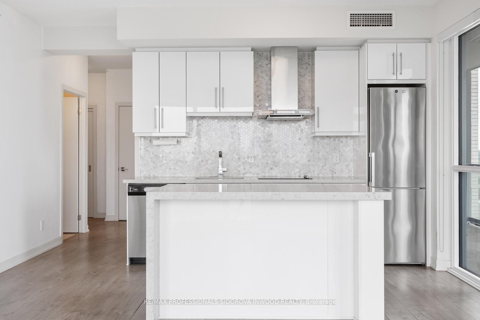 2087 Fairview Street 1203, Burlington, ON L7R 0E5 photo 4