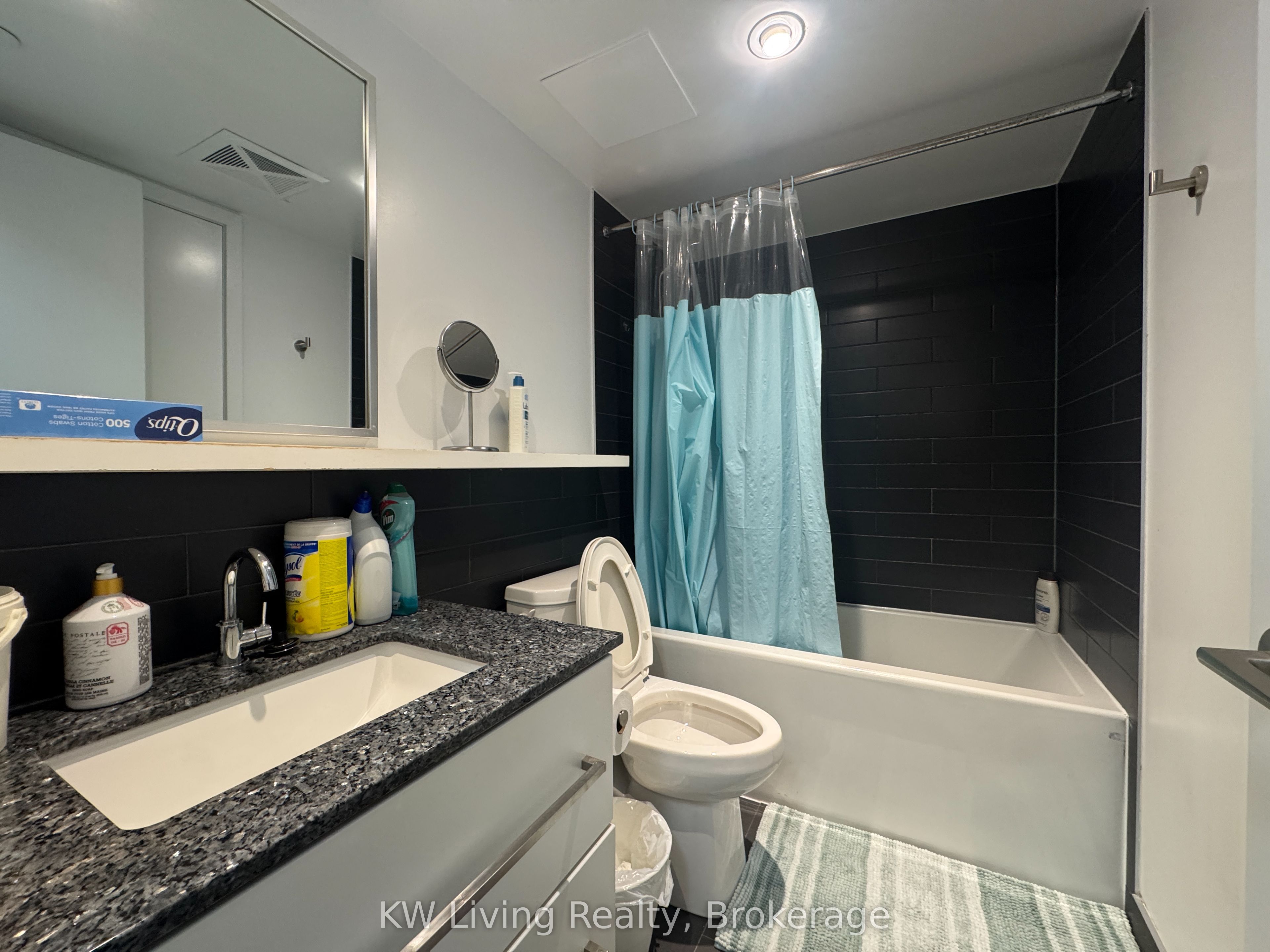 160 Flemington Road 1012, Toronto, ON M6A 1N6 photo 4