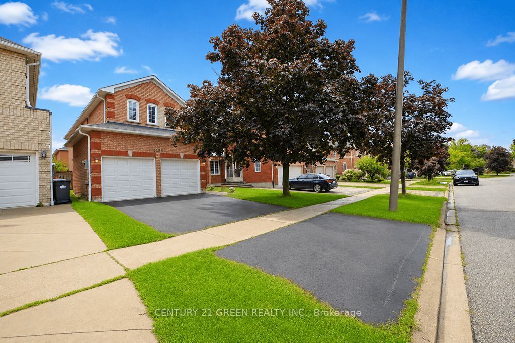1446 Grossi Street, Mississauga, ON L5V 1T8 photo 4