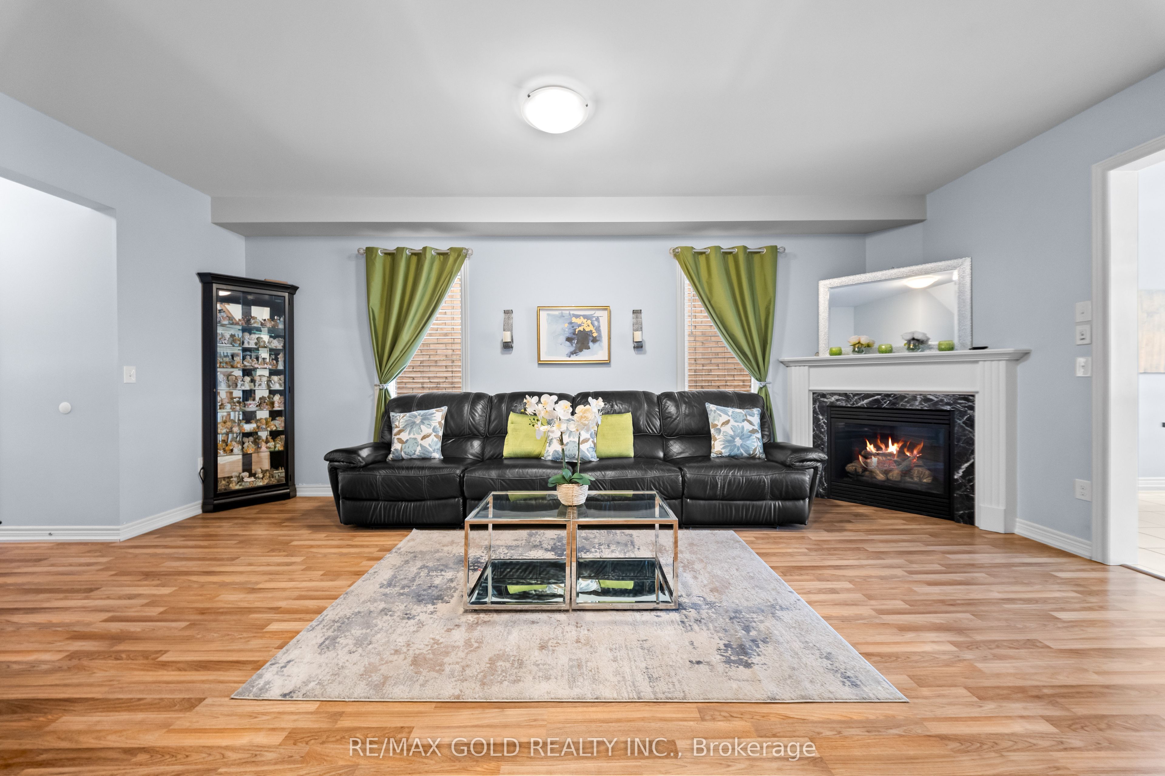 73 Lesabre Crescent, Brampton, ON L6P 3R4 photo 4