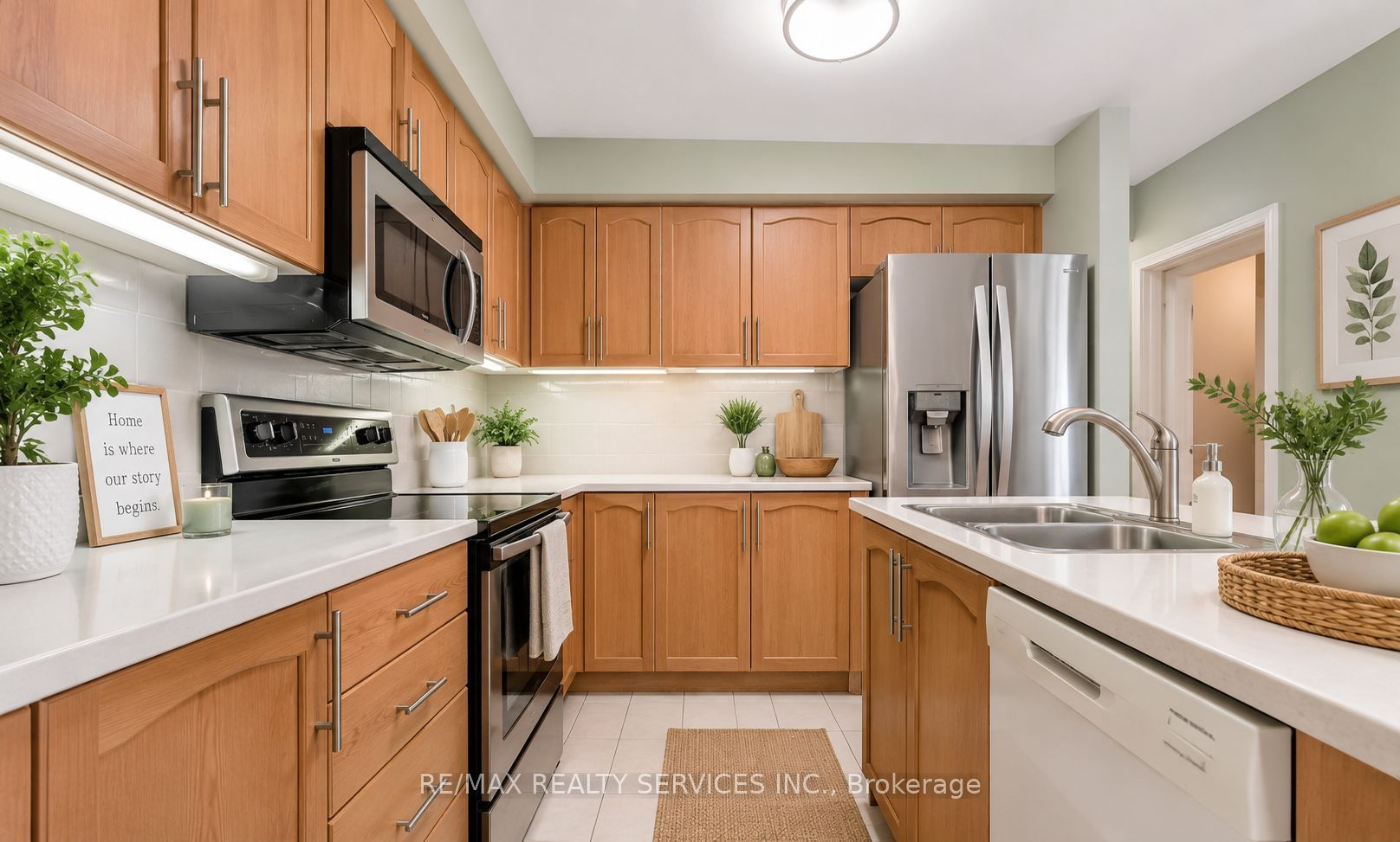 39 Cadillac Crescent, Brampton, ON L7A 3B3 photo 2