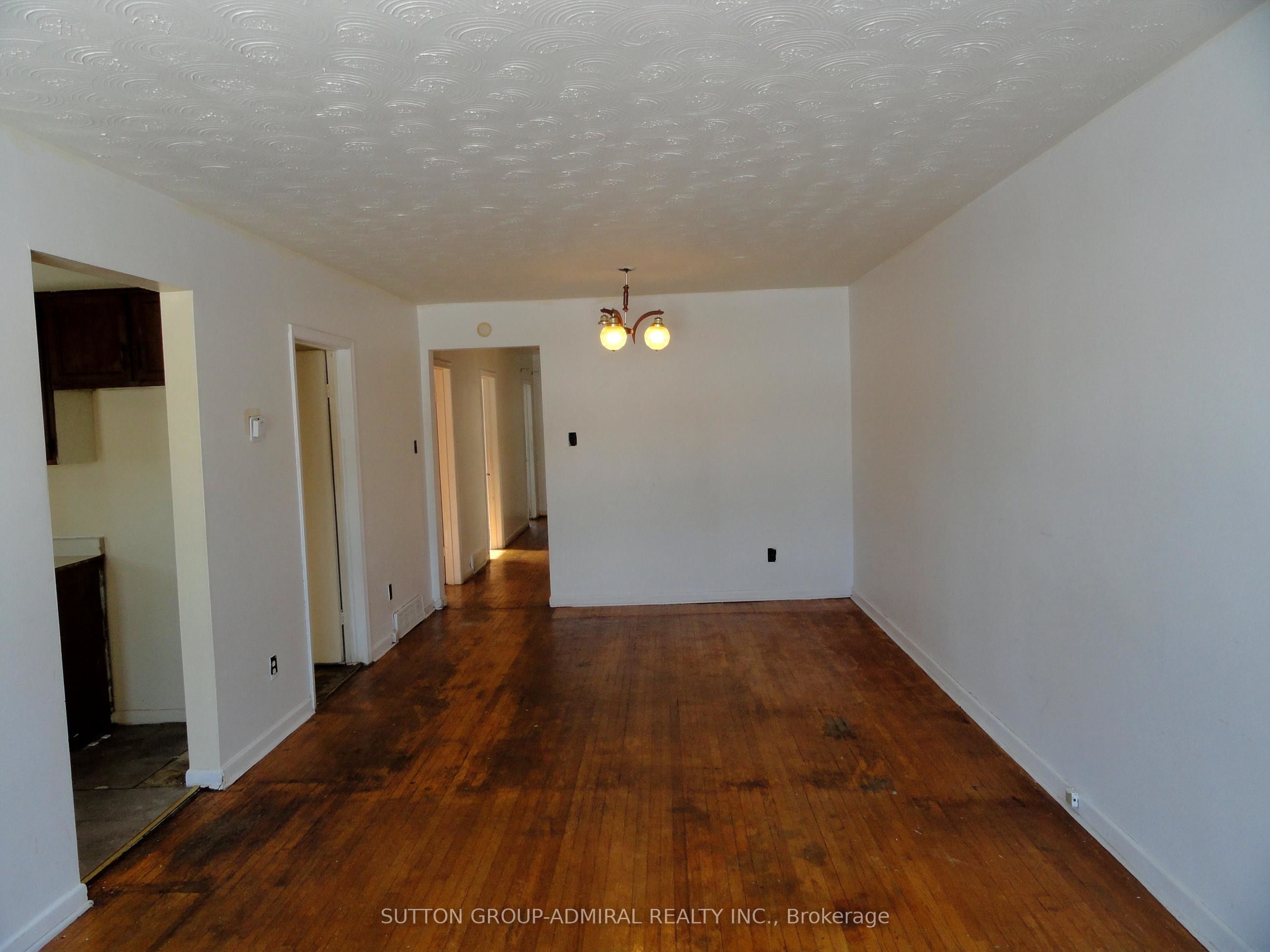 205 St Lucie Drive, Toronto, ON M9M 1T4 photo 5