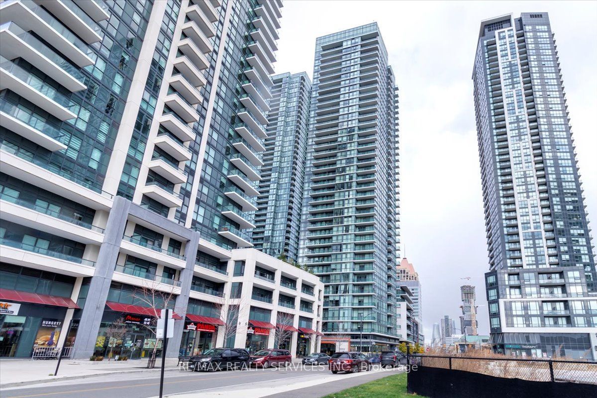 4065 Brickstone Mews 2206, Mississauga, ON L5B 0G3 photo 2