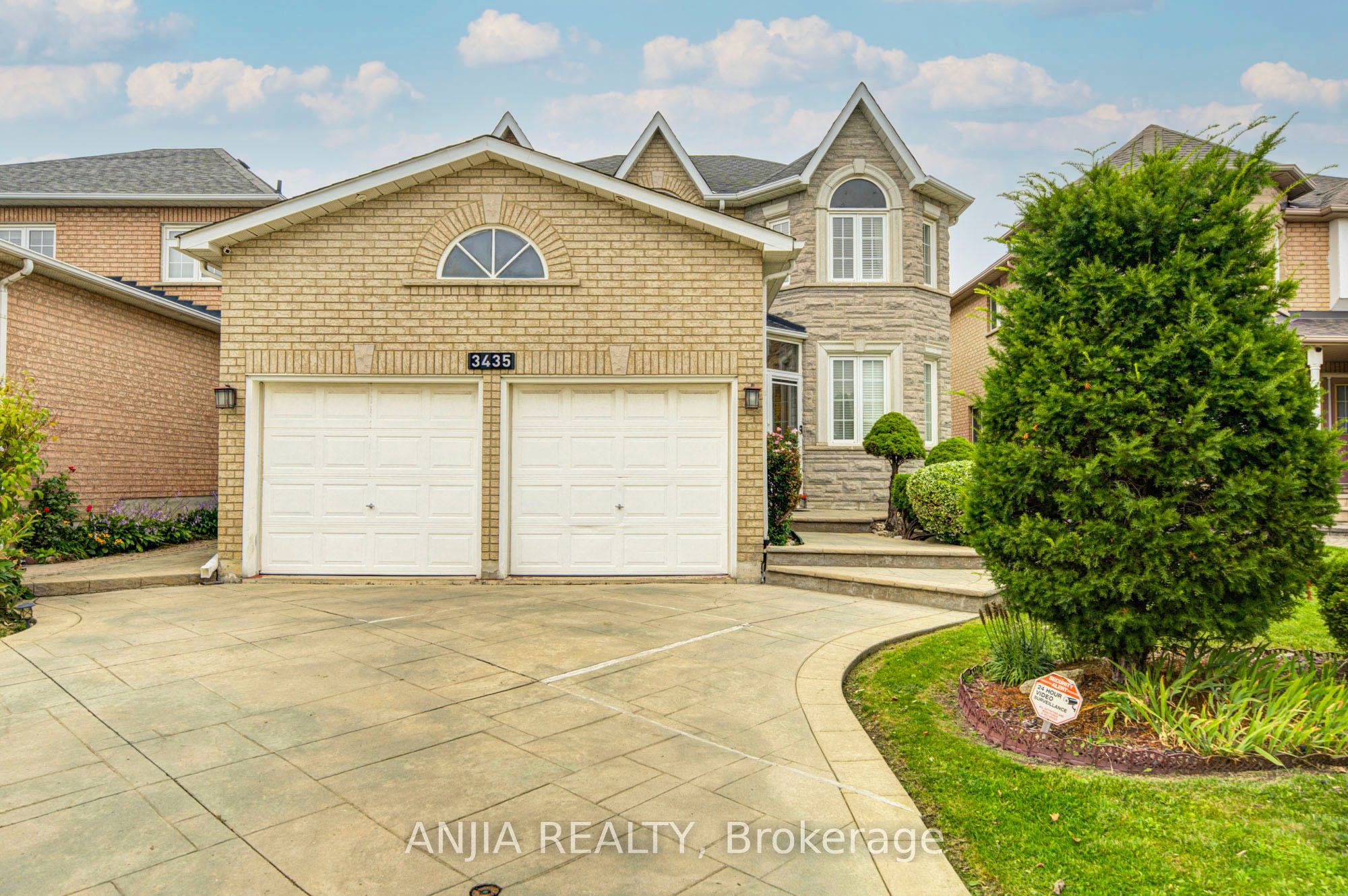 3435 Grand Park Drive, Mississauga, ON L5B 4E3 photo 4