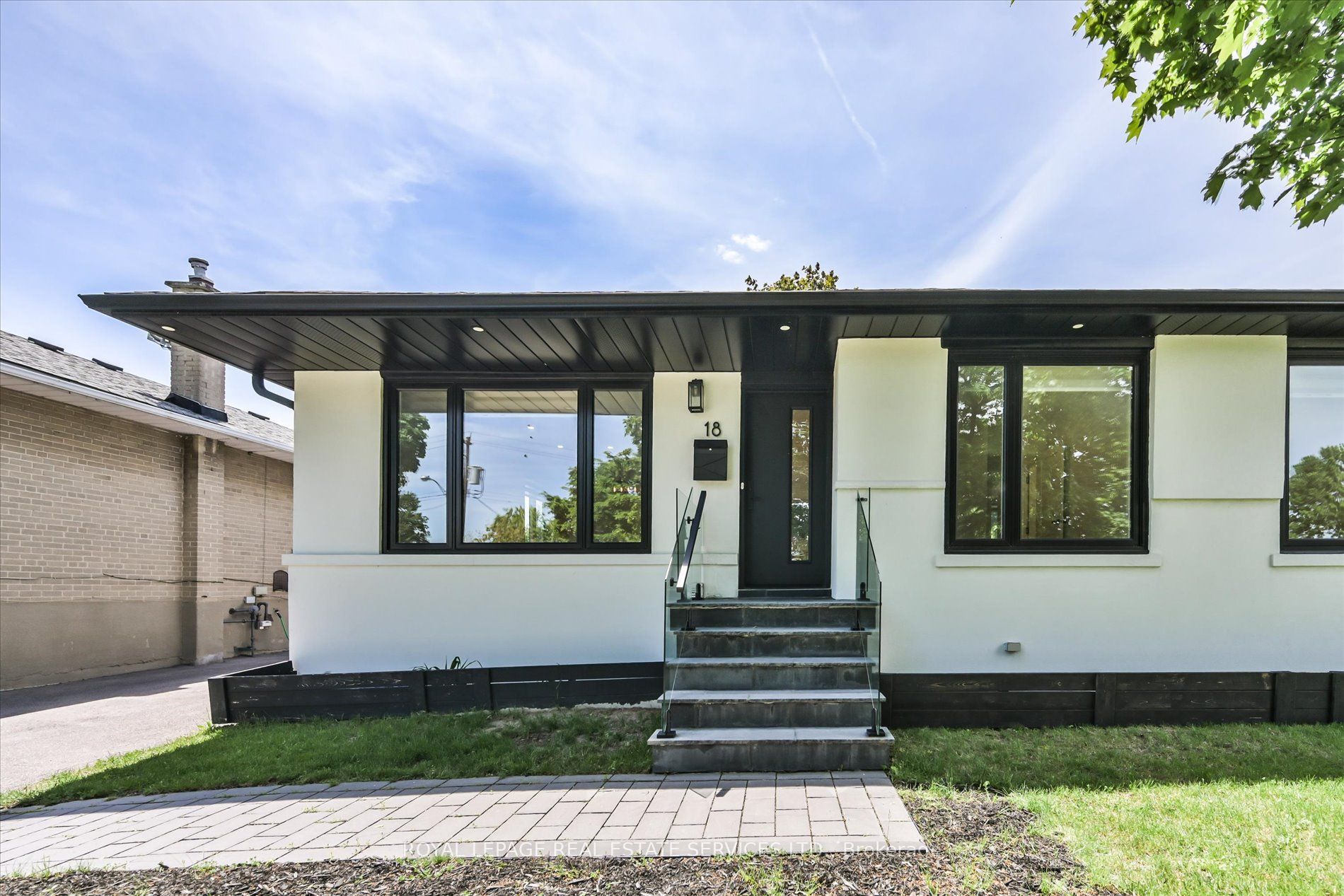 18 Celestine Drive, Toronto, ON M9R 3N1 photo 5
