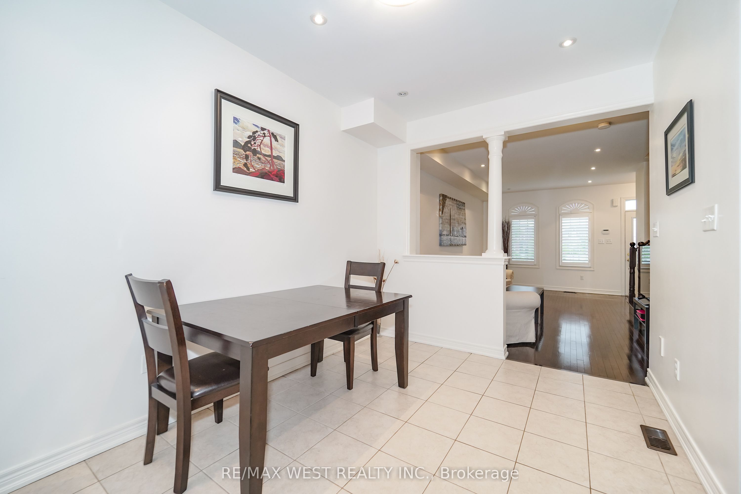 221 Isaac Devins Boulevard, Toronto, ON M9M 0B6 photo 4