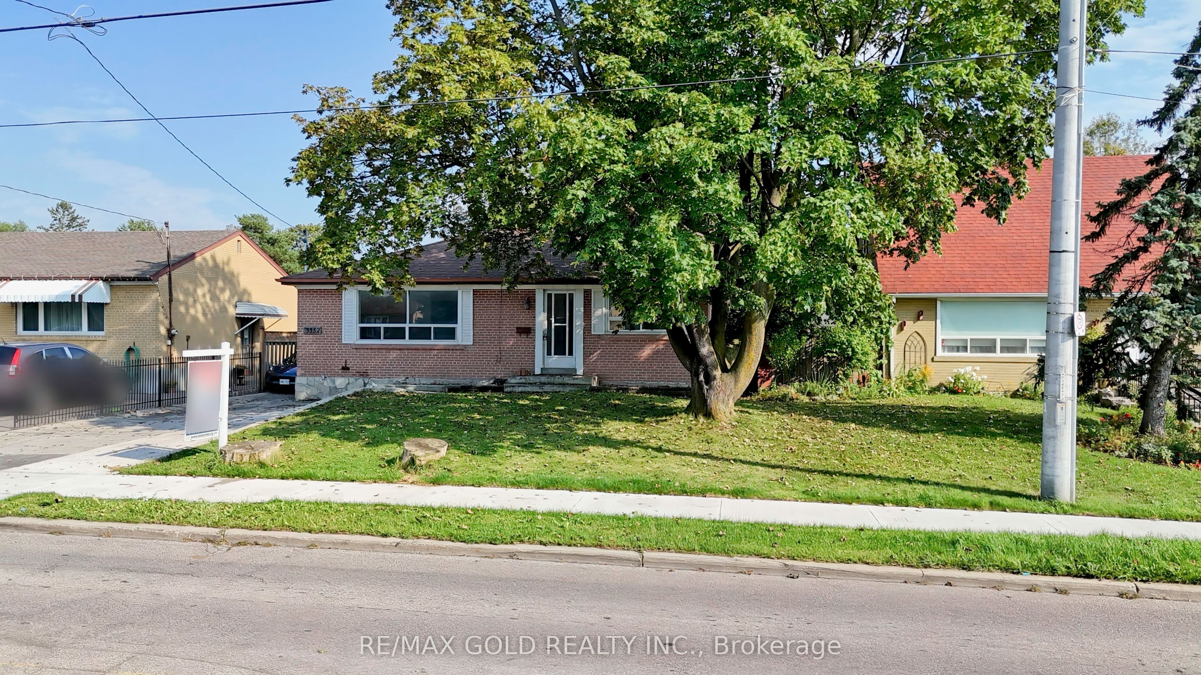 3352 Etude Drive, Mississauga, ON L4T 1T3 photo 4