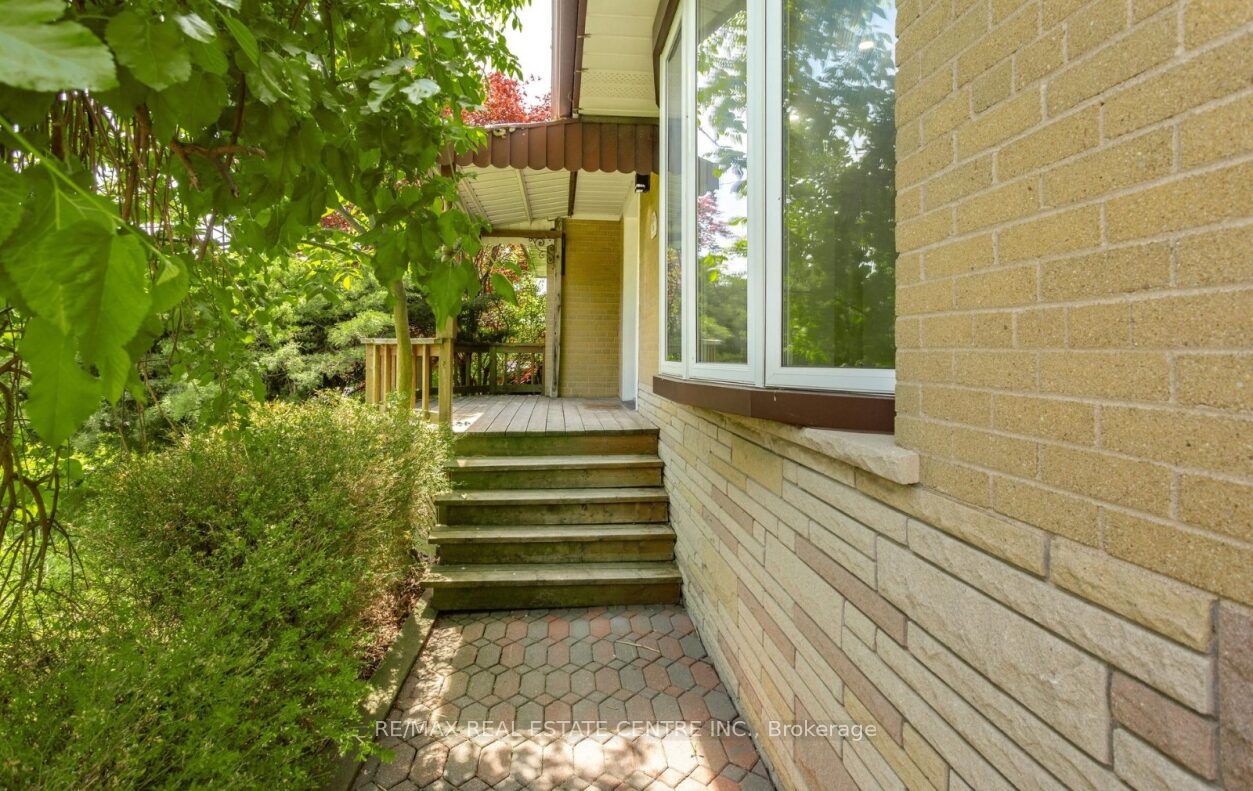 474 SEATON Drive, Oakville, ON L6L 3Y5 photo 4