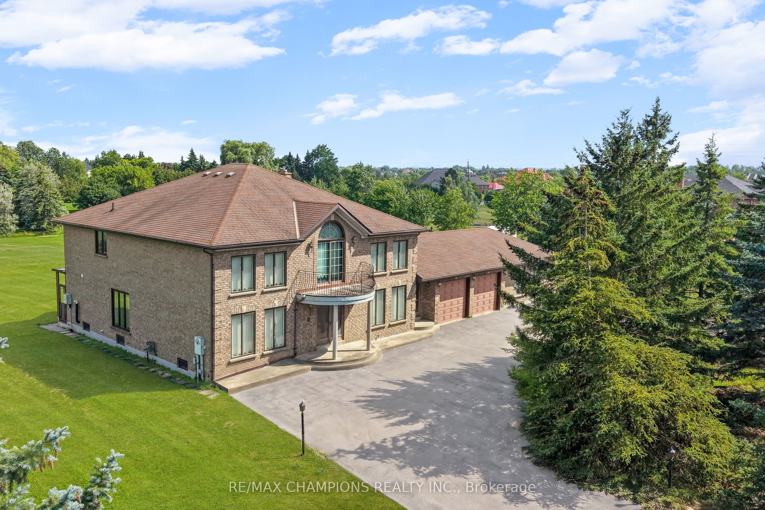 4047 Countryside Drive, Brampton, ON L6P 0T4 photo 5