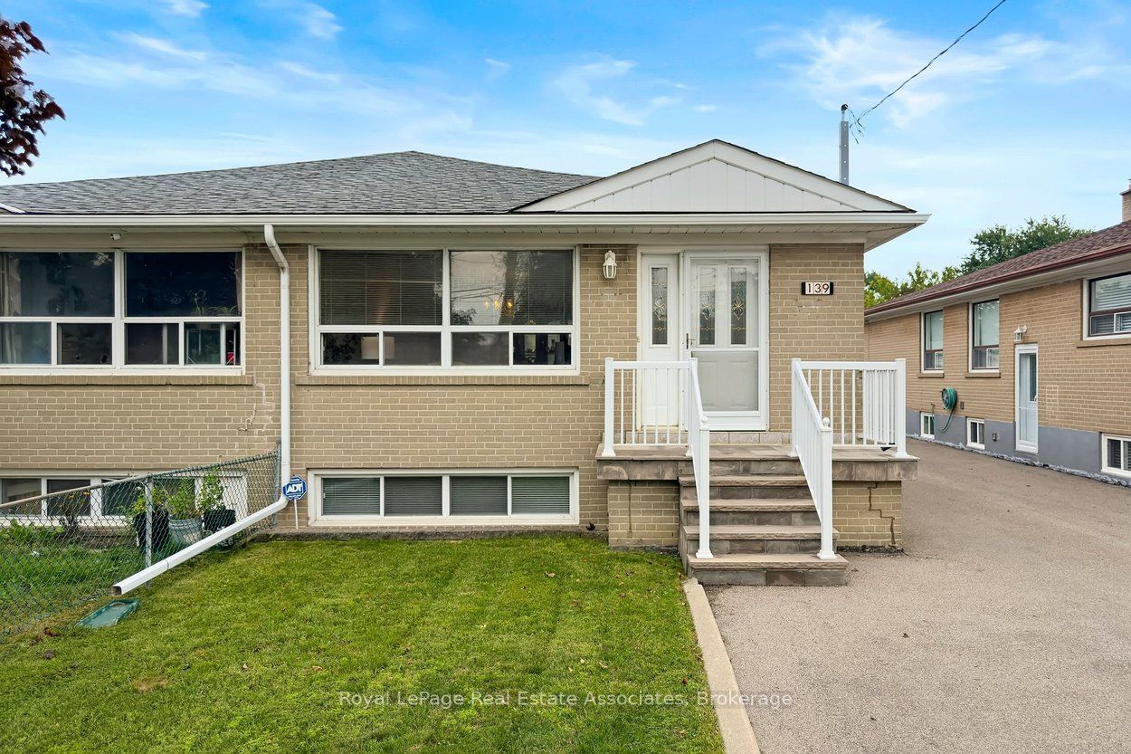 139 Vodden Street E, Brampton, ON L6V 1M6 photo 2