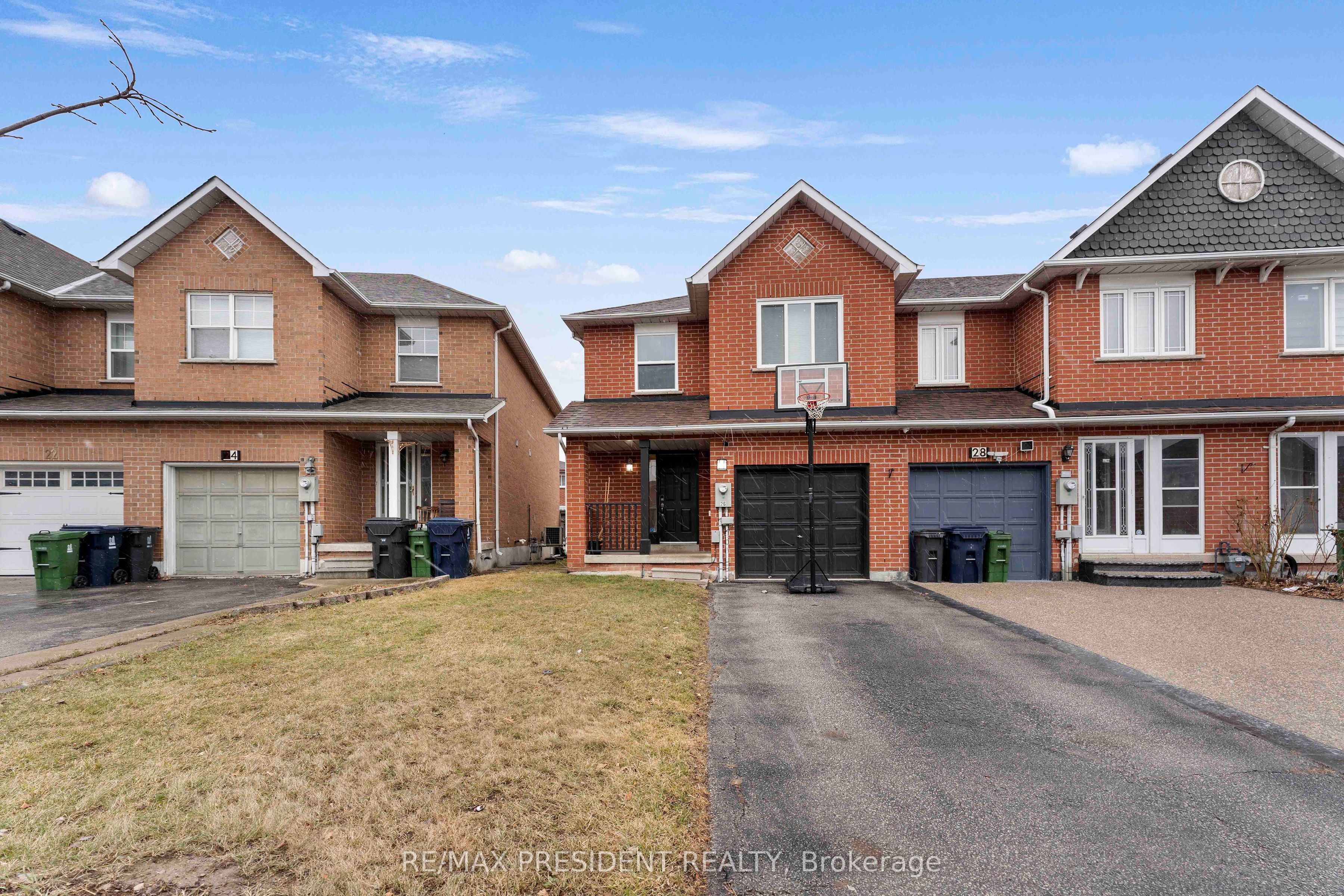 26 Mattari Court, Toronto, ON M9W 7C6 photo 2