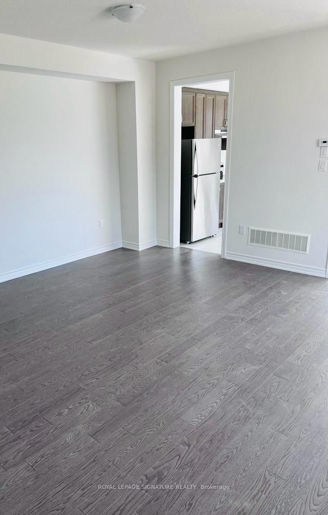 16 Hashmi Place, Brampton, ON L6Y 6K1 photo 4