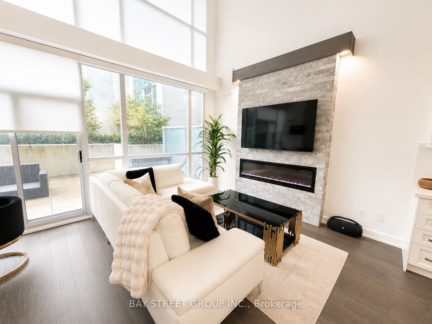 223 Webb Drive 609, Mississauga, ON L5B 0E1 photo 5