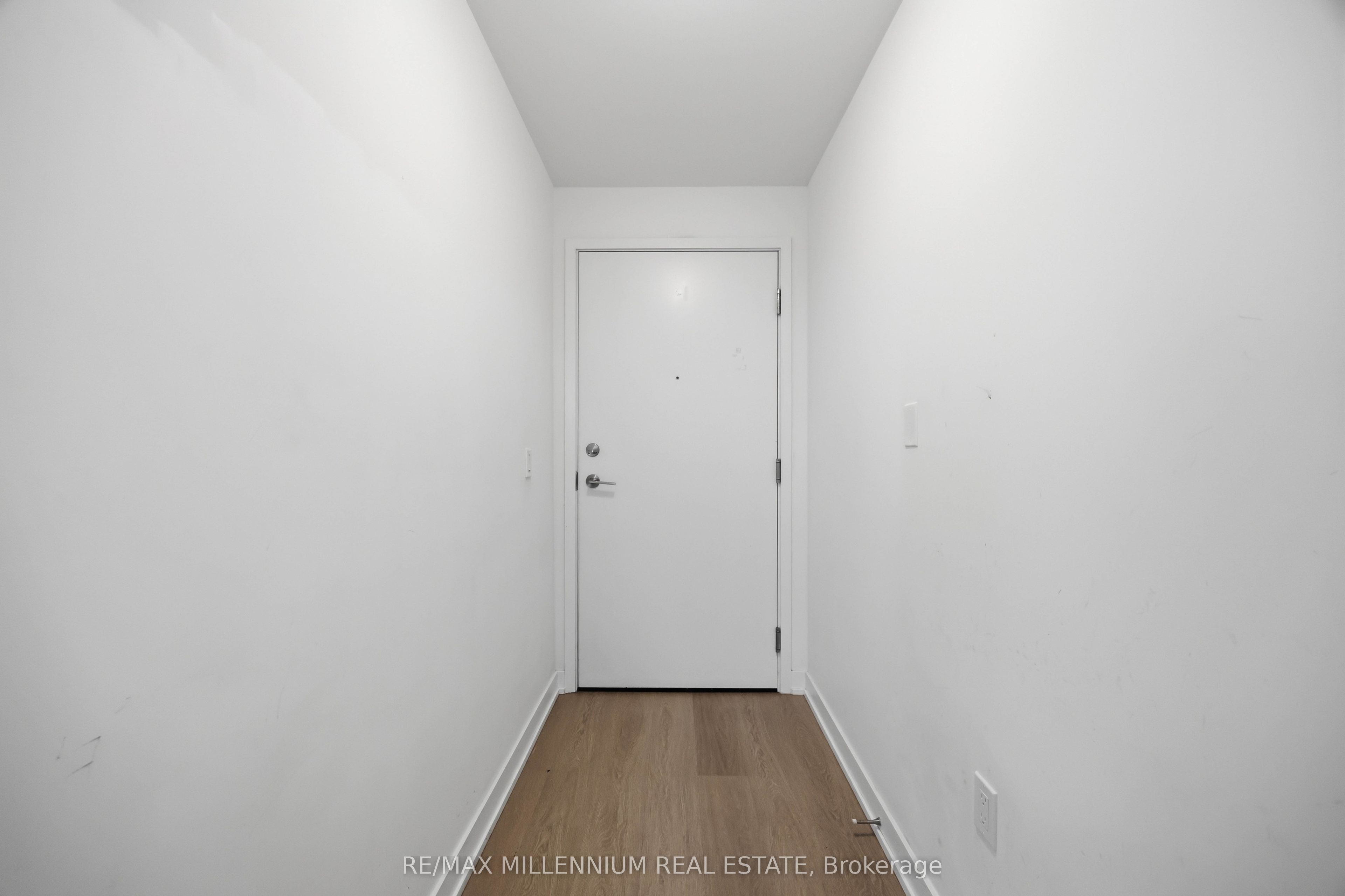 859 The Queensway 217, Toronto, ON M8Z 1N8 photo 5