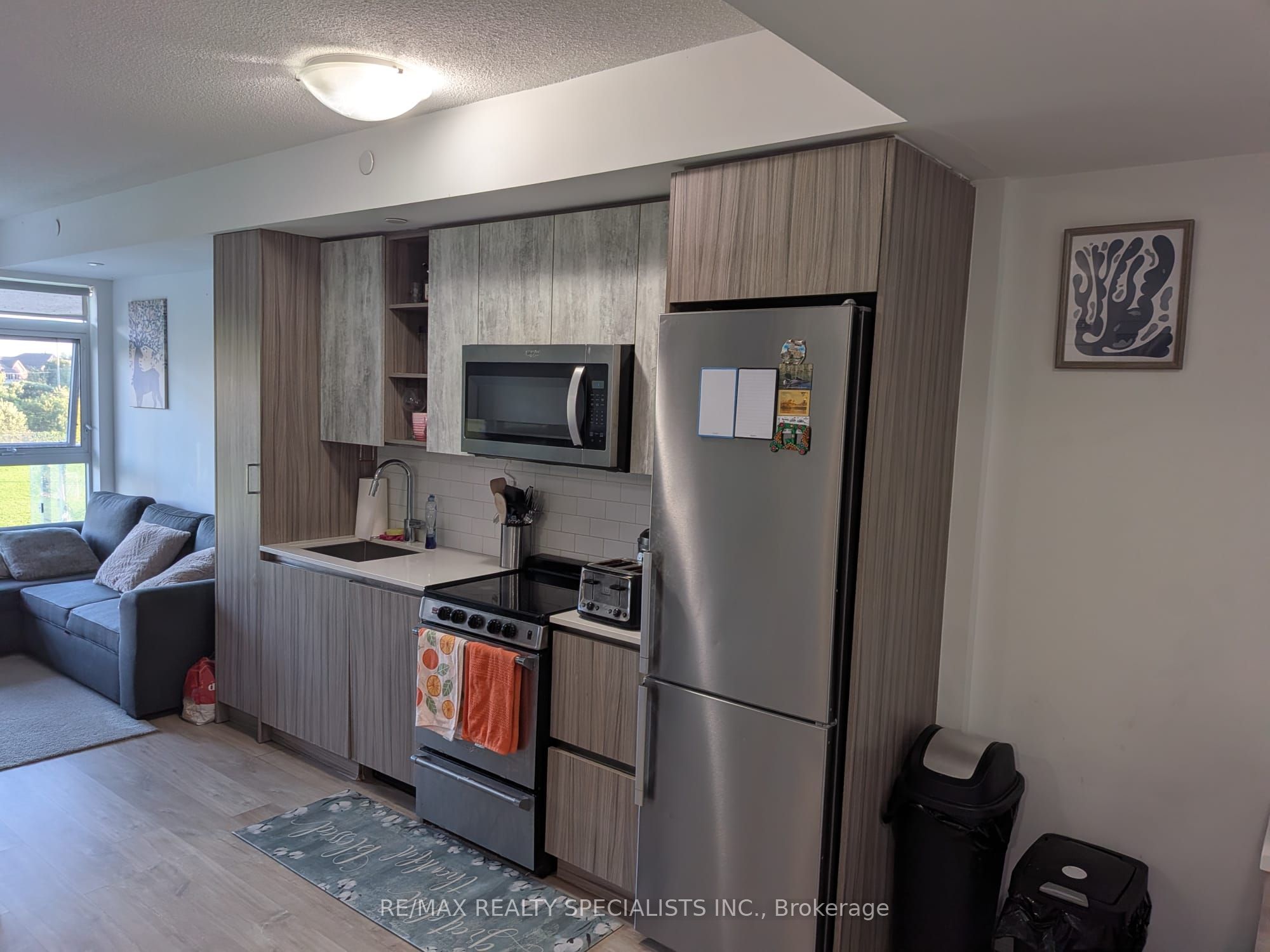 251 Manitoba Street 315, Toronto, ON M8Y 0C7 photo 2
