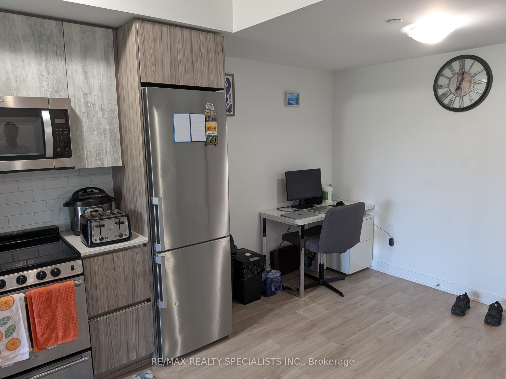 251 Manitoba Street 315, Toronto, ON M8Y 0C7 photo 4