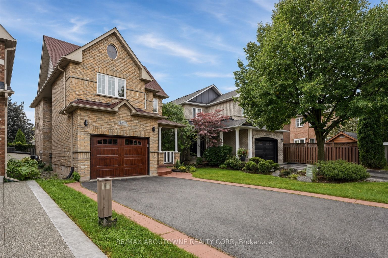 1282 Parkhurst Drive, Oakville, ON L6M 3V7 photo 3