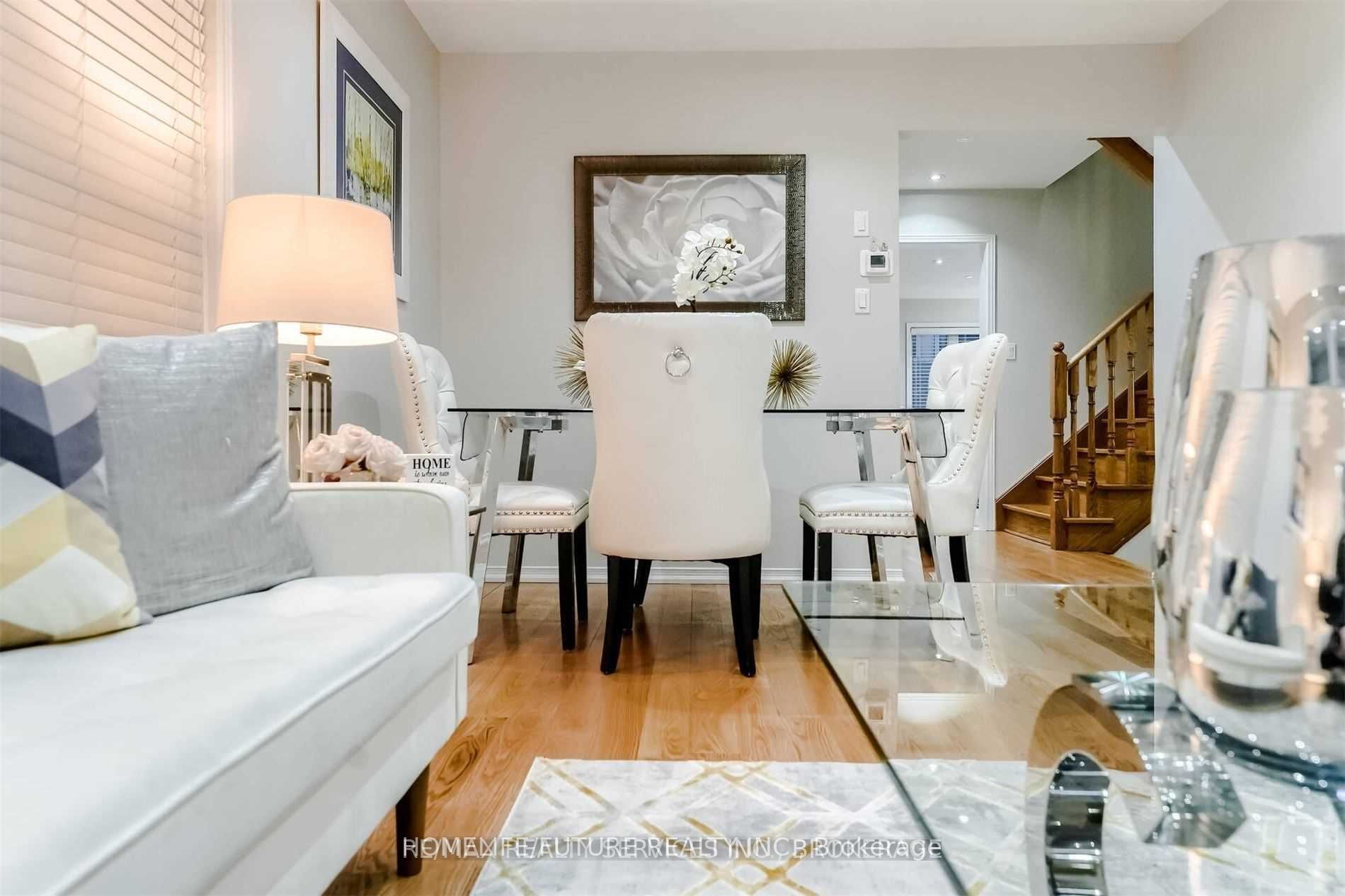 24 Oklahoma Drive, Brampton, ON L6P 3J7 photo 3