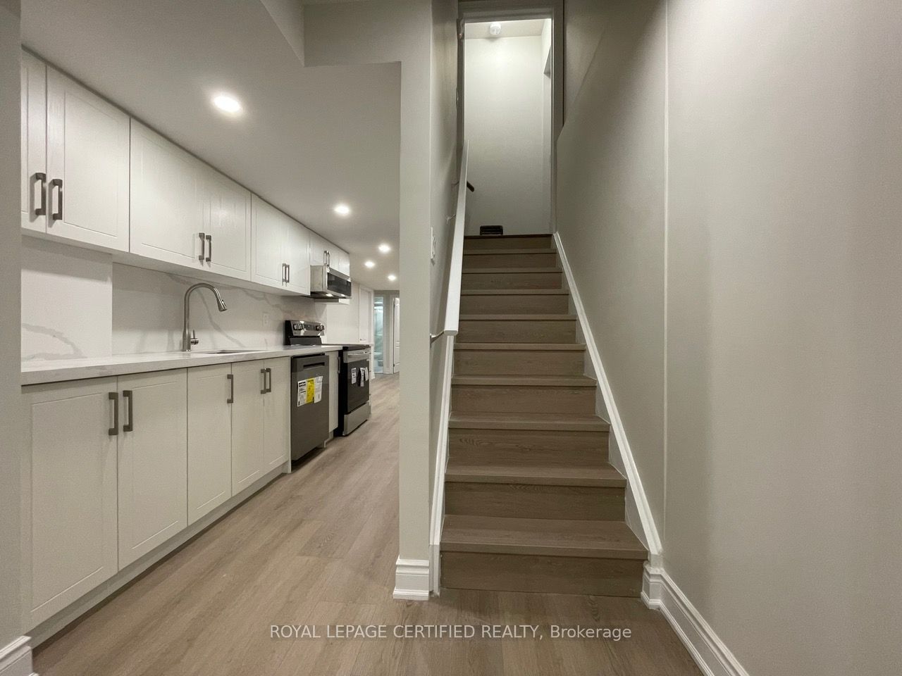 1227 Mcphedran Point Bsmt, Milton, ON L9T 7K6 photo 5