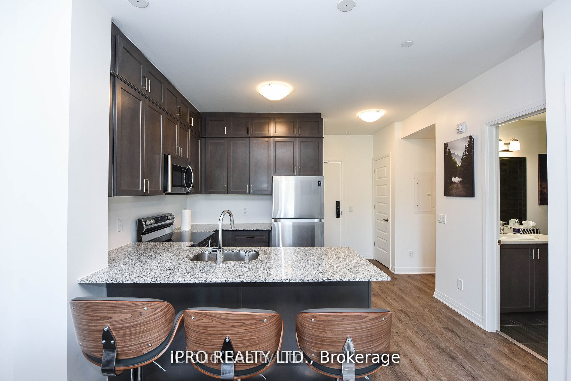 95 Dundas St W Street 004, Oakville, ON L6M 5N4 photo 5