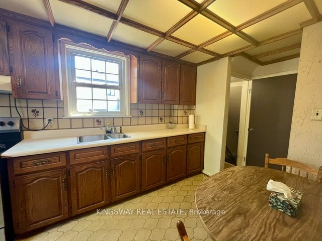 26 Jerome Street, Toronto, ON M6P 1H7 photo 5