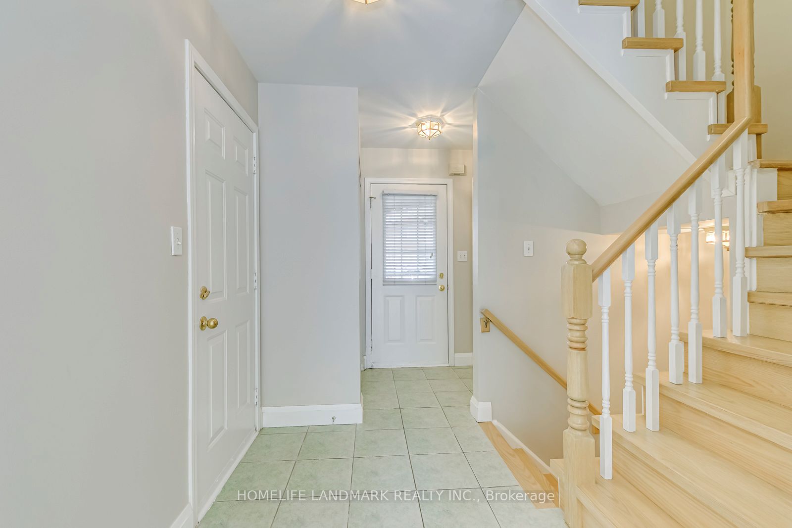 4432 Peter Drive, Burlington, ON L7L 6S7 photo 3