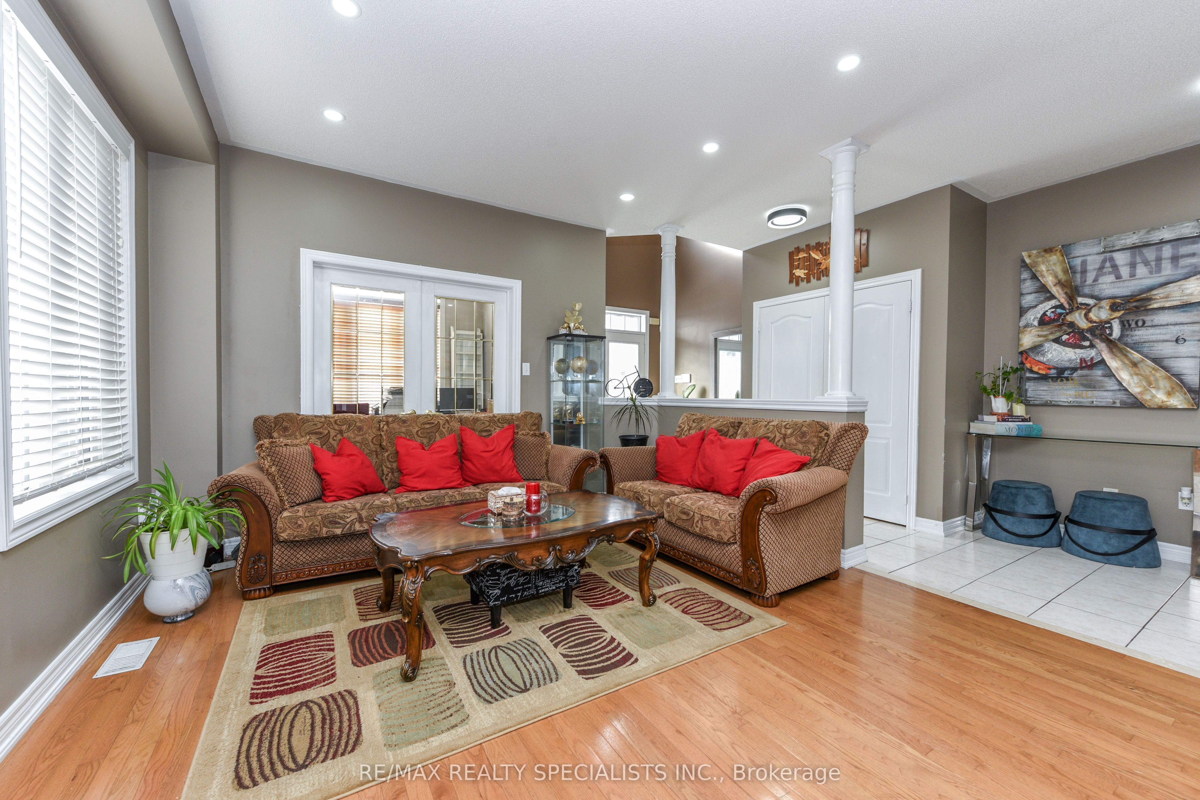 41 Madronna Gardens, Brampton, ON L7A 2V9 photo 5
