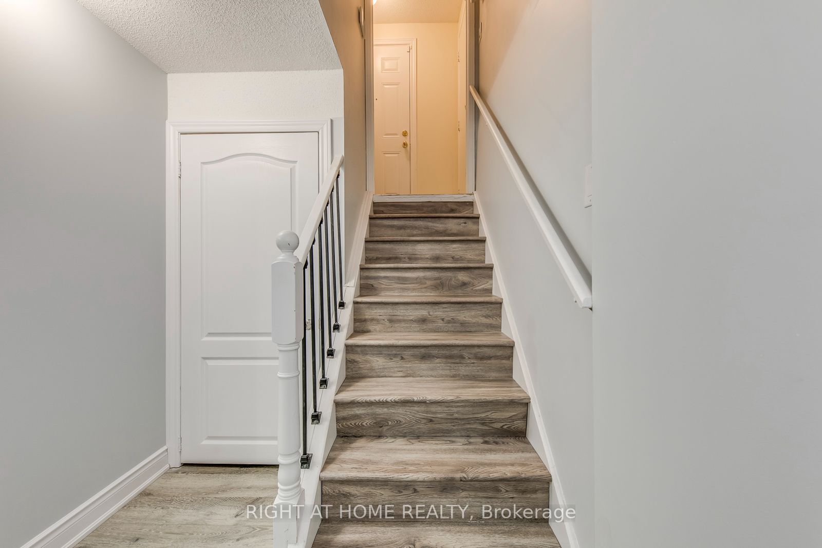 5349 Lismic Boulevard Bsmt, Mississauga, ON L5V 1Y5 photo 5
