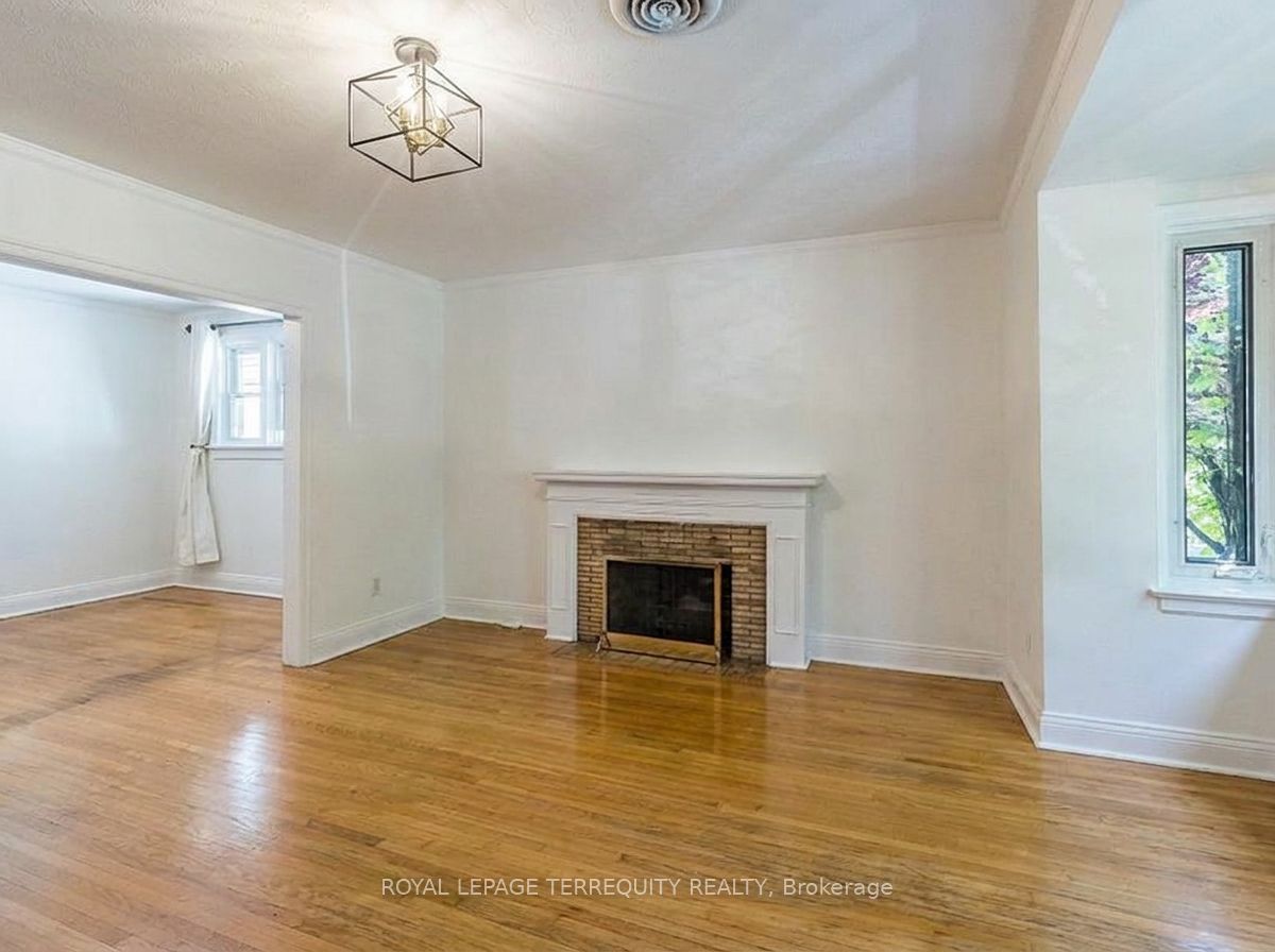 24 Elsfield Road, Toronto, ON M8Y 3R4 photo 4
