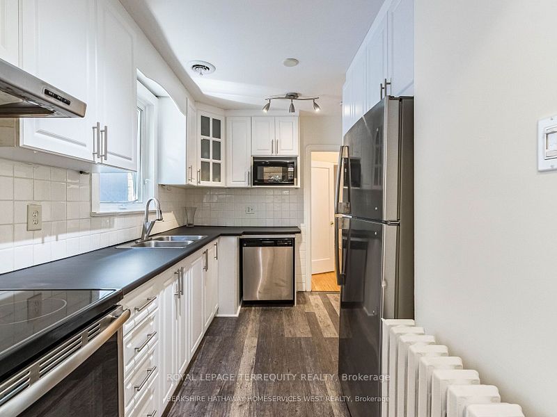 24 Elsfield Road, Toronto, ON M8Y 3R4 photo 5