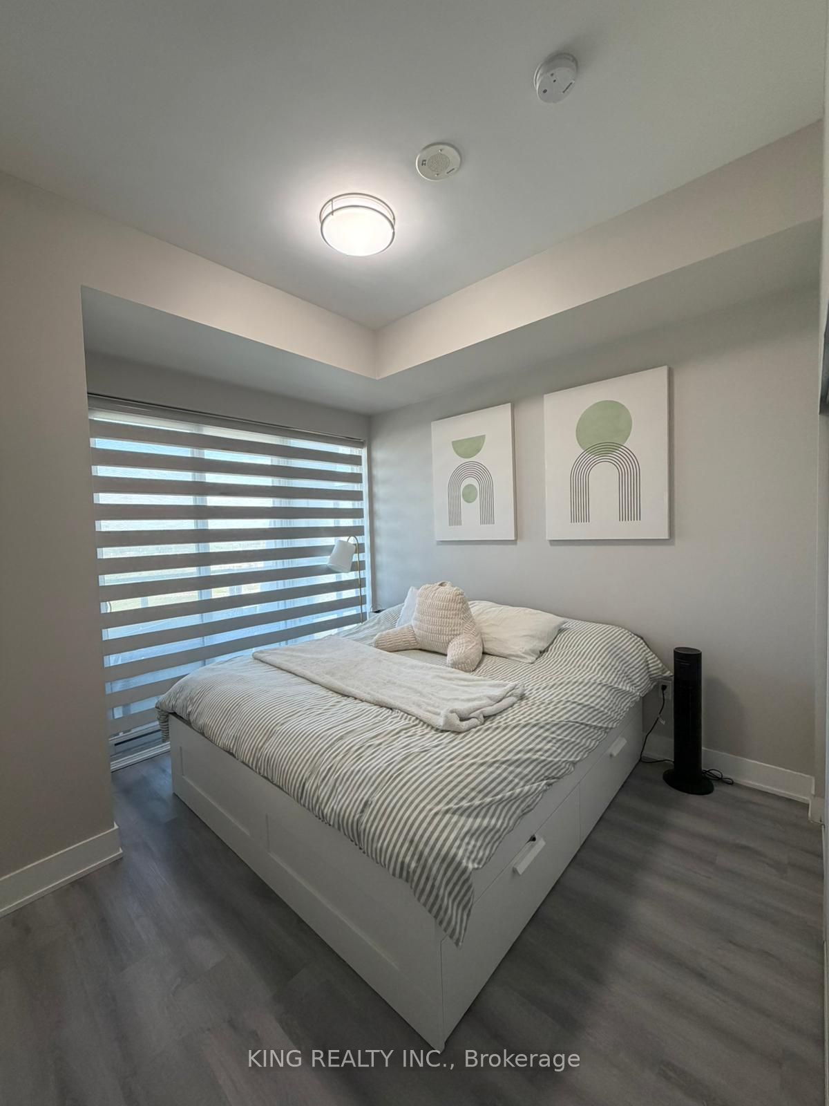 30 Shorebreeze Drive E 1412, Toronto, ON M8V 0J1 photo 4