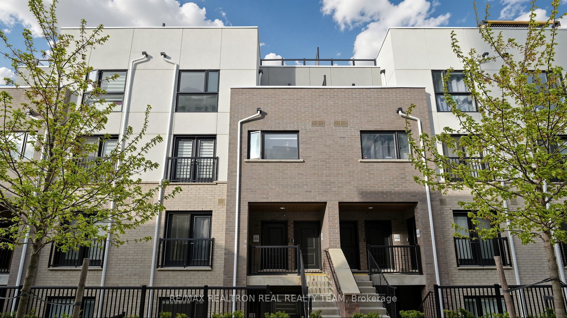 349 Wheat Boom Drive 333, Oakville, ON L6H 7X5 photo 2