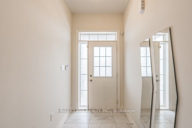 436 Wheat Boom Drive, Oakville, ON L6H 0S1 photo 2