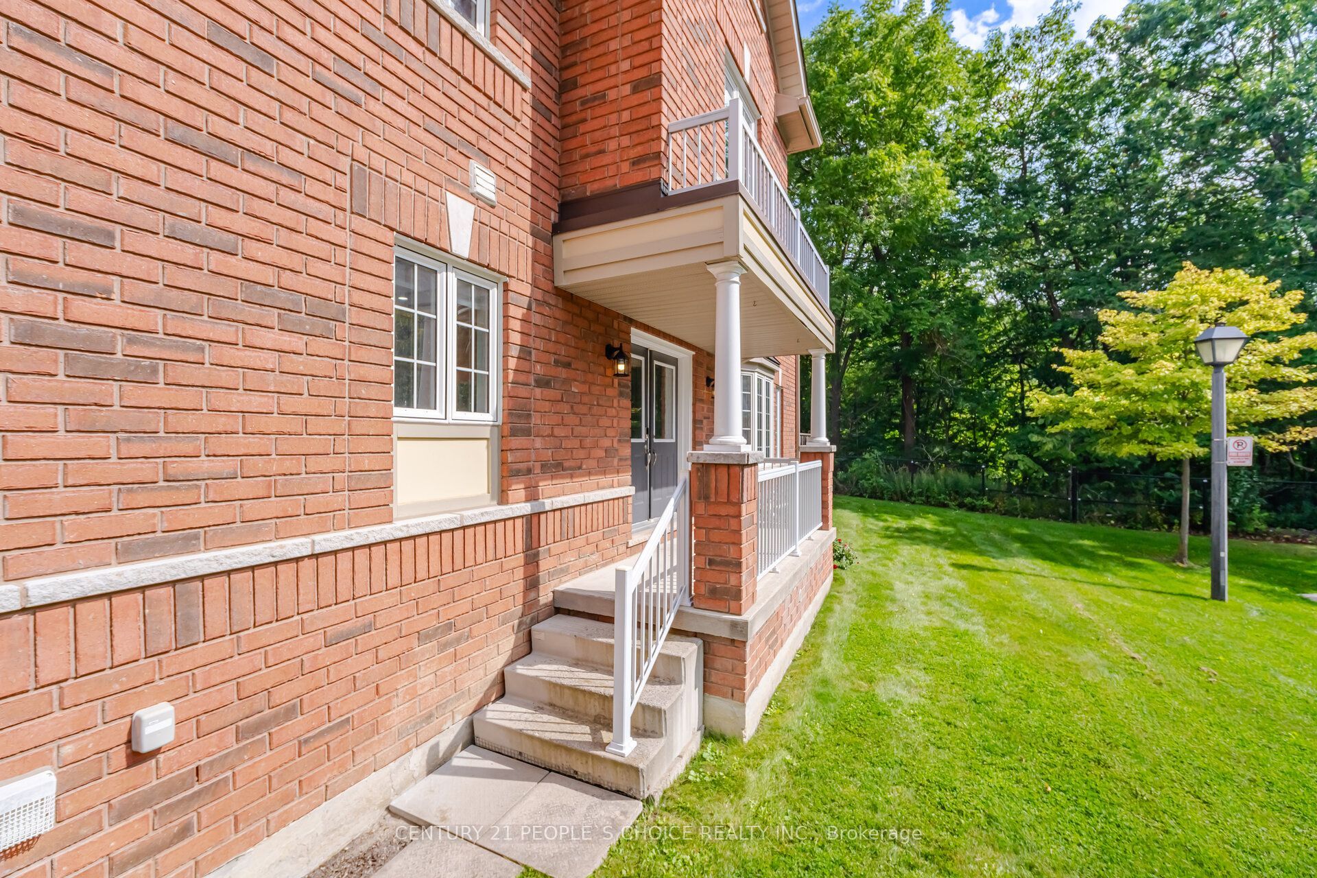 7360 Zinnia Place 124, Mississauga, ON L5W 2A5 photo 4