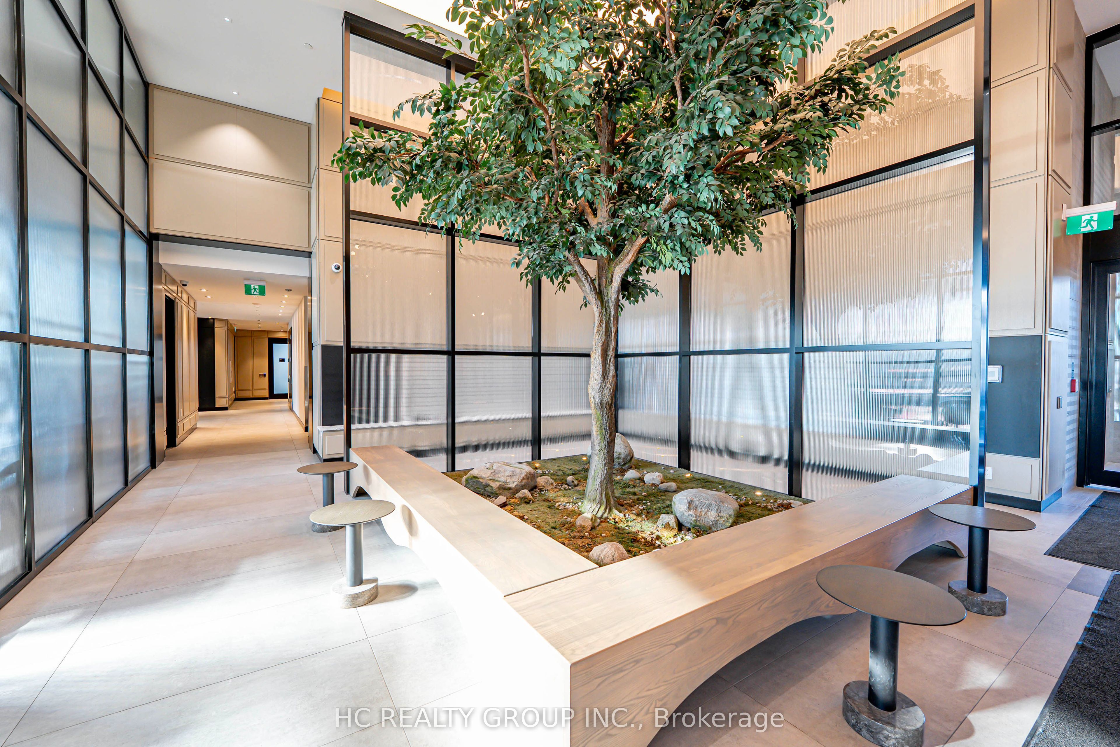 3220 William Coltson Ave Avenue E 302, Oakville, ON L6H 7X9 photo 4