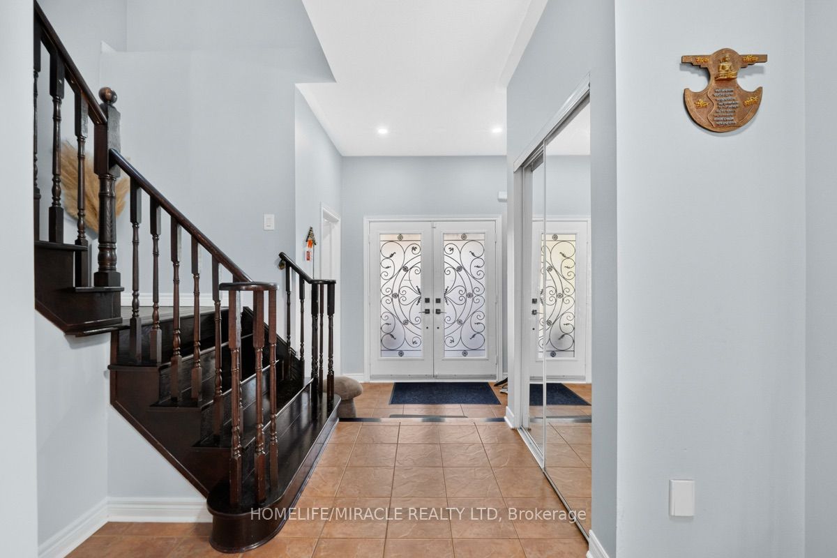 21 Chalkfarm Crescent, Brampton, ON L7A 3V8 photo 5