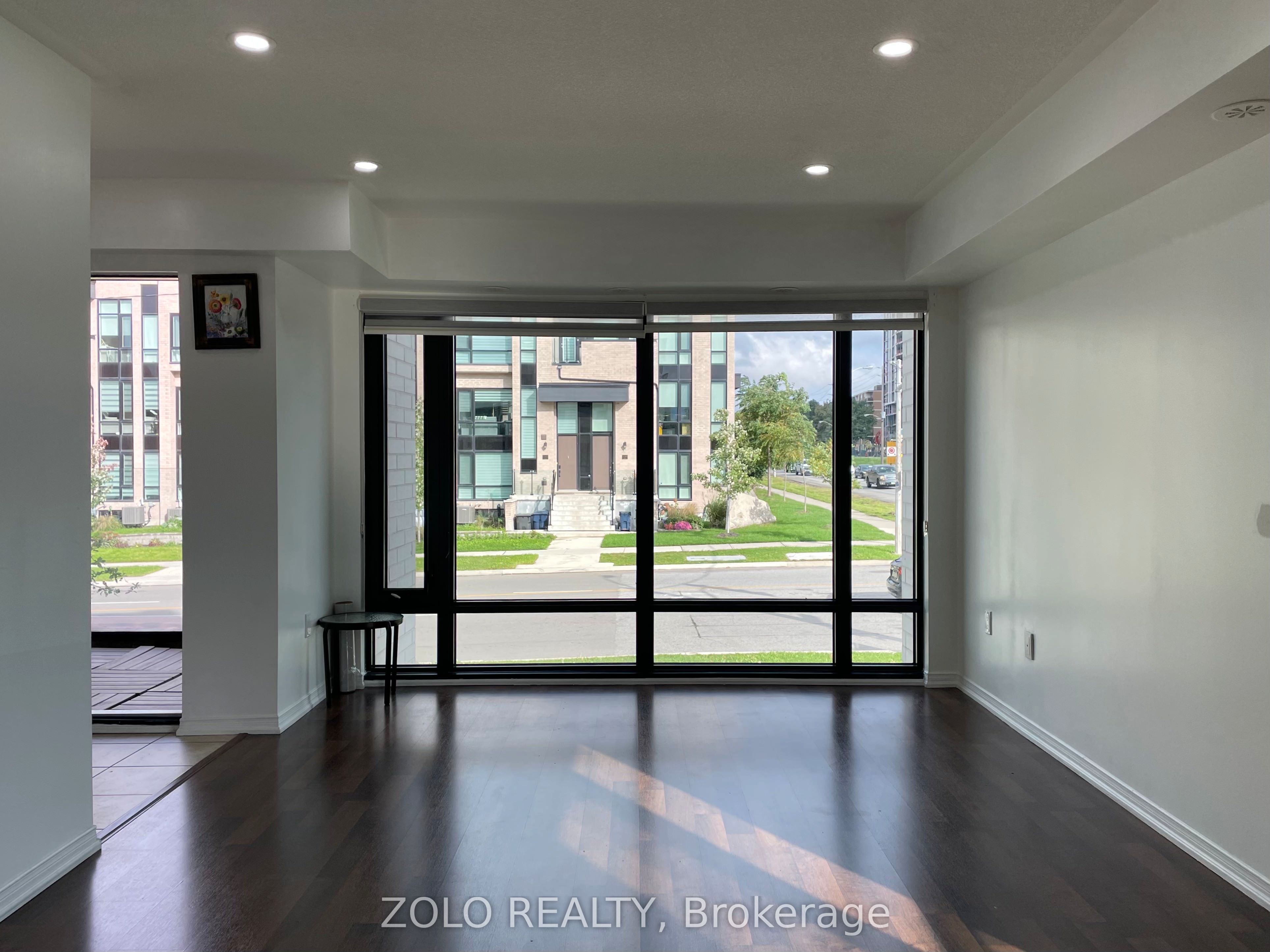 130 Widdicombe Hill Boulevard 418, Toronto, ON M9R 0A9 photo 4
